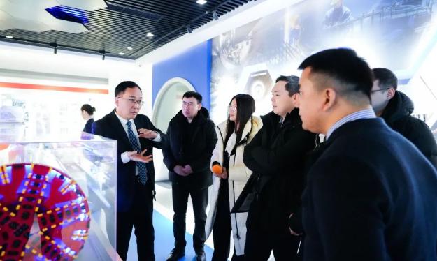 哈薩克斯坦CTS公司訪問天津軌道交通集團(tuán) 探討輕軌項目合作